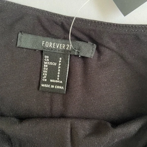 Woman’s top (blouse) bundle - Picture 9 of 9